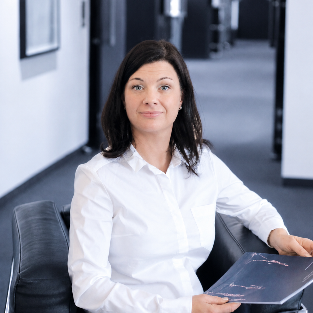 Portrait von Stephanie Kropf, Ansprechpartnerin für Beratung, Angebote und Konzepte bei der Management School St.Gallen.